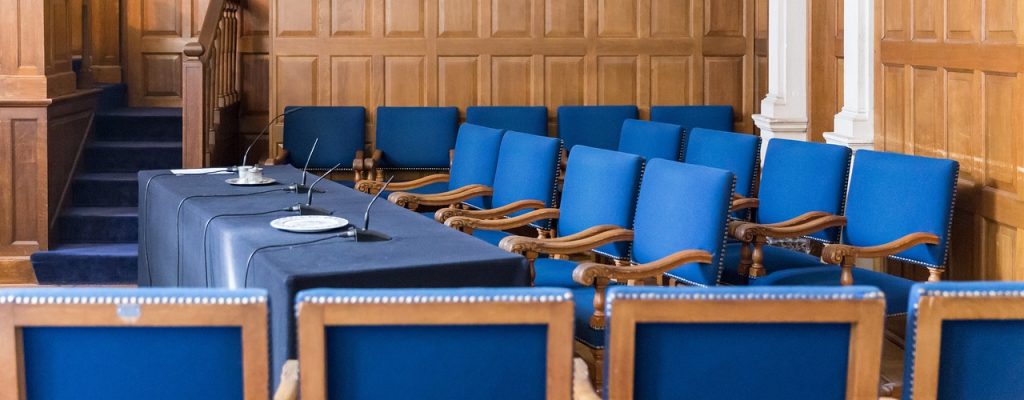 Prisión permanente revisable para el joven de narón que mató a su padre.