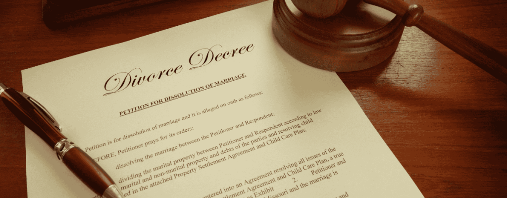 ¿Quién se queda con el coche en un divorcio?